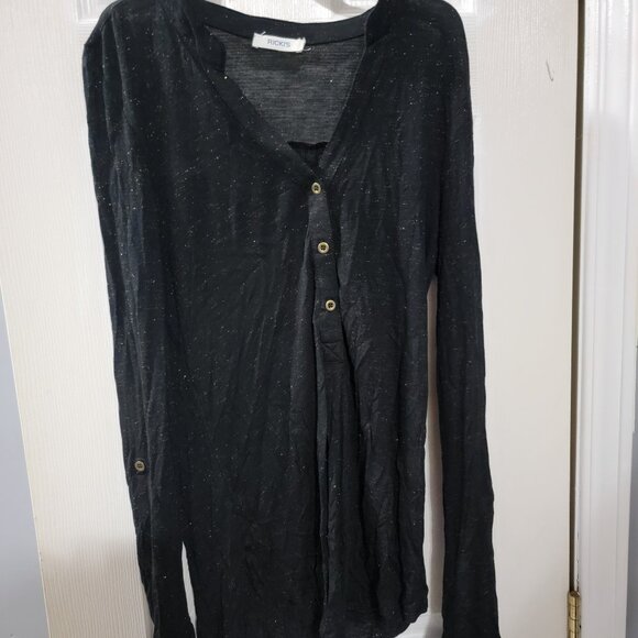 Black top - Picture 1 of 1